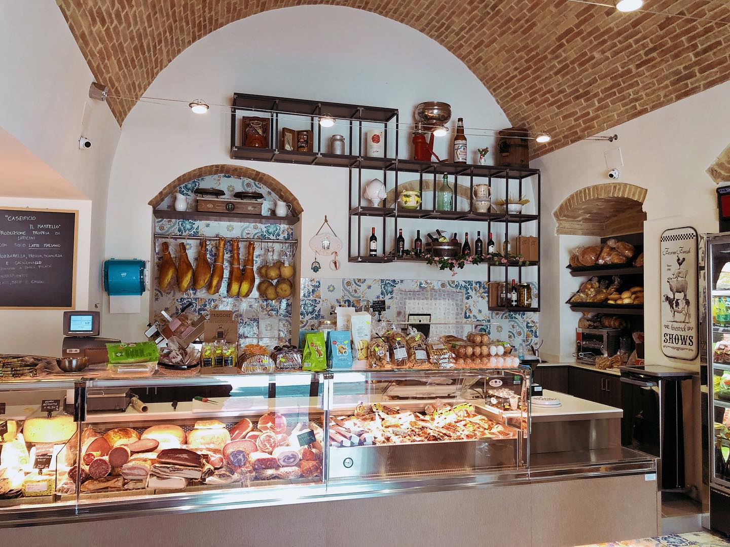 Panecotto: Prodotti Tipici Lucani, Ecommerce prodotti tipici locali,  degustazione ed enogastronomia a Matera in Basilicata, Antichi sapori della  Lucania, Offerta per pranzare in Basilicata, Turismo enogastronomico,  Visitare i Sassi di Matera, Prodotti